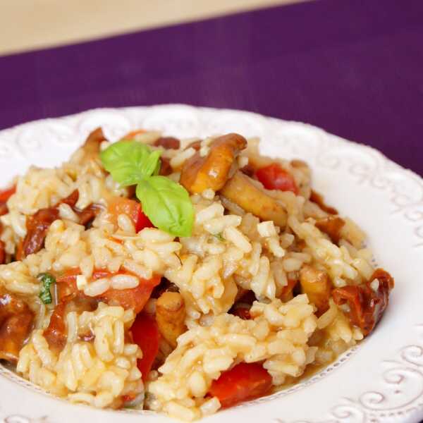 Risotto z pomidorami i kurkami