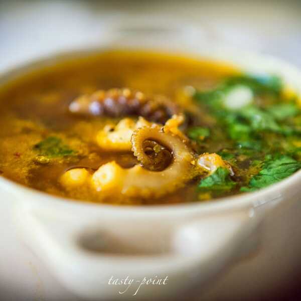 Baby octopus curry soup
